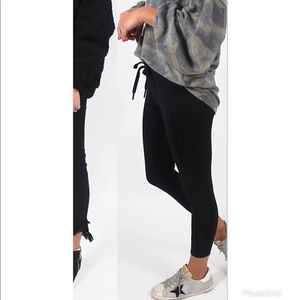 Talulah Black Capri Jogger Leggings Medium Small
